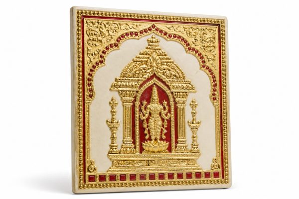 Thanjavur Temple Glow — Gold-Leaf Canvas Wall Art